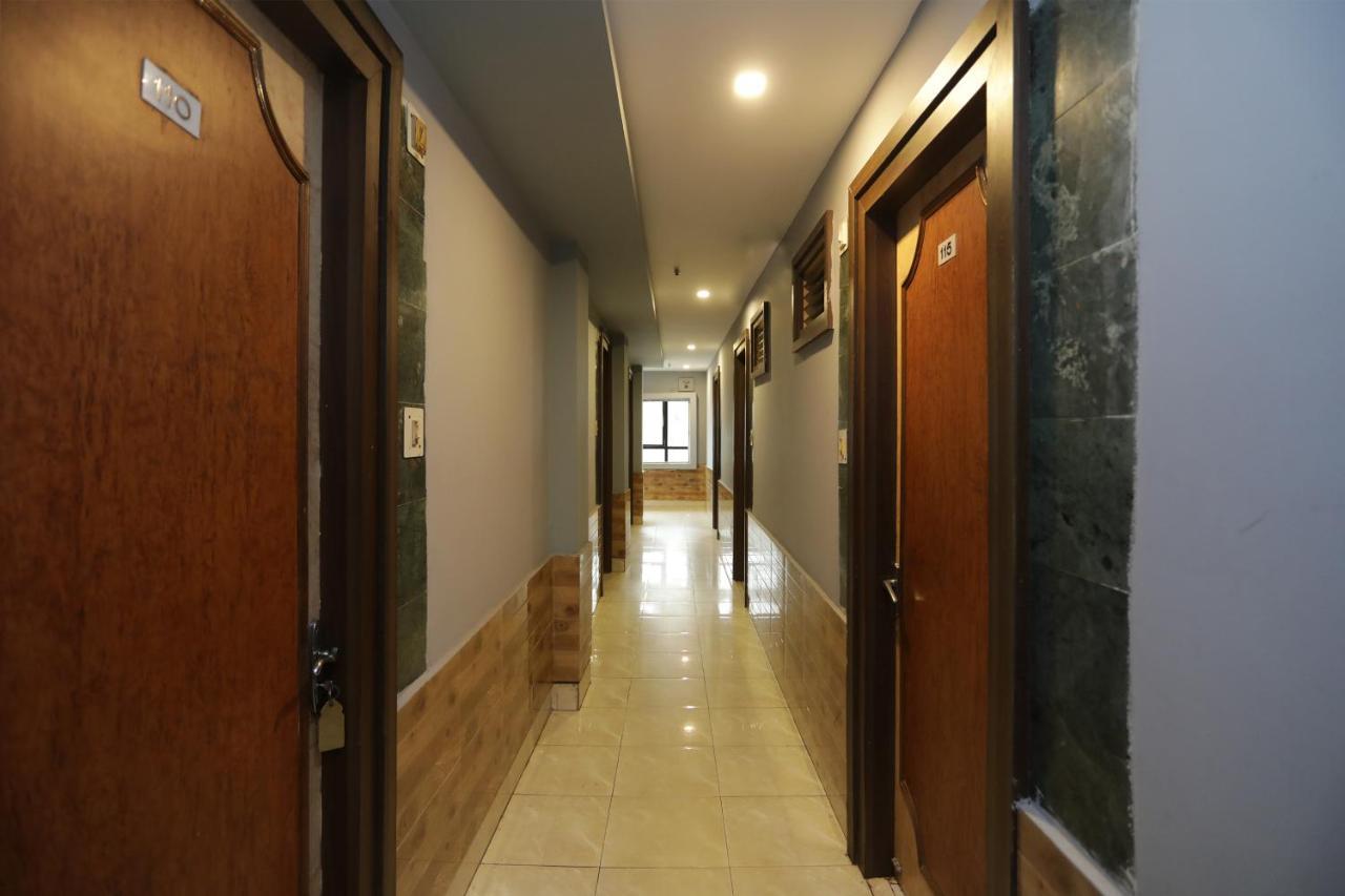 Oyo 4065 Hotel Richi Bhubaneswar Bagian luar foto