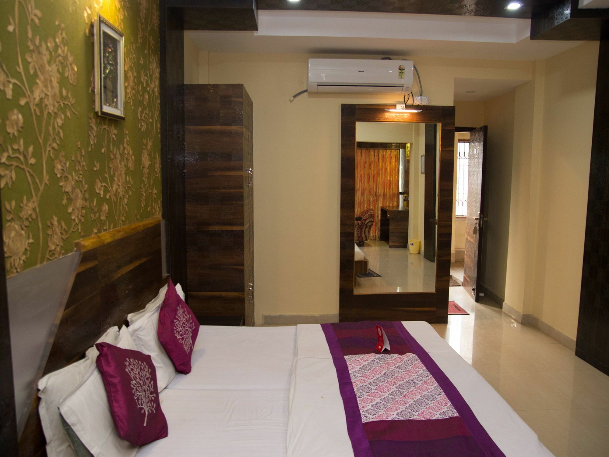 Oyo 4065 Hotel Richi Bhubaneswar Bagian luar foto