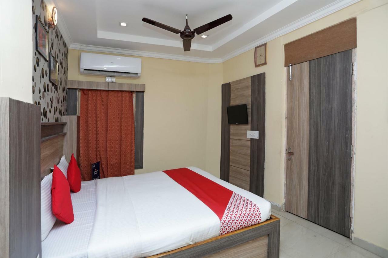 Oyo 4065 Hotel Richi Bhubaneswar Bagian luar foto